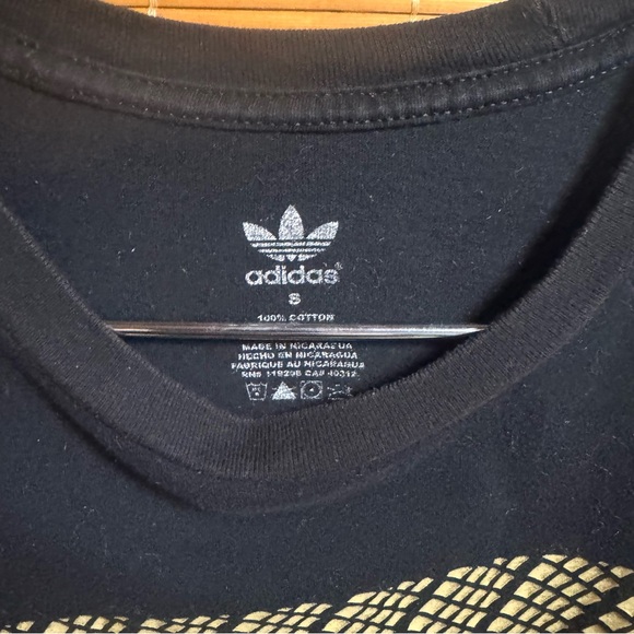 Adidas Black T-Shirt with Gold Logo - Picture 2 of 3